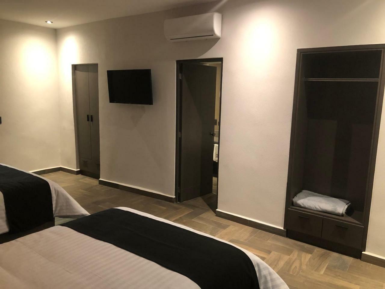 Isabel Hotel